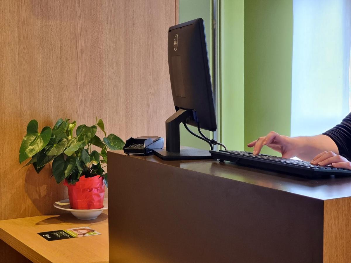 B&B Hotel Le Puy-En-Velay Vals-pres-le-Puy Εξωτερικό φωτογραφία