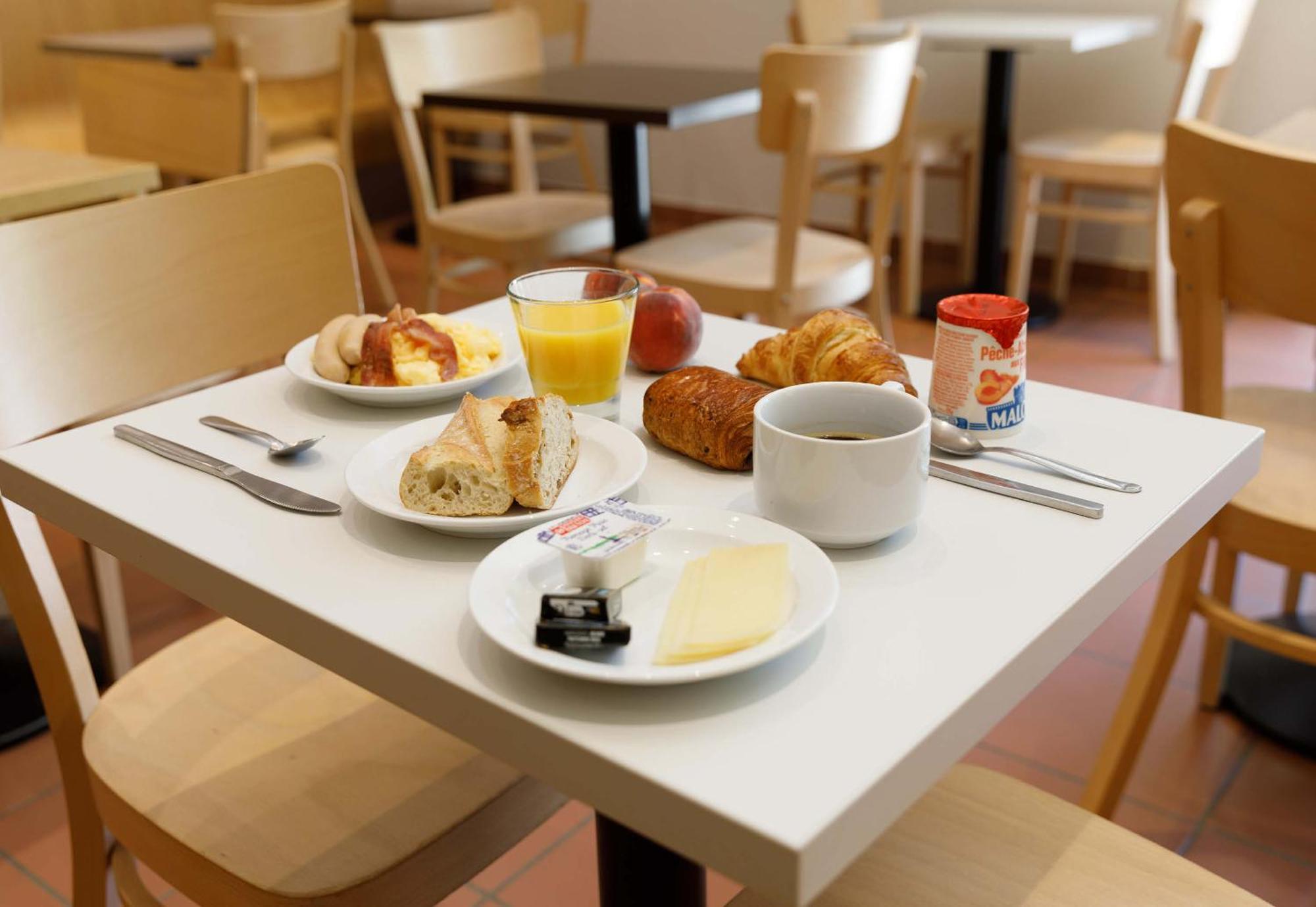 B&B Hotel Le Puy-En-Velay Vals-pres-le-Puy Εξωτερικό φωτογραφία