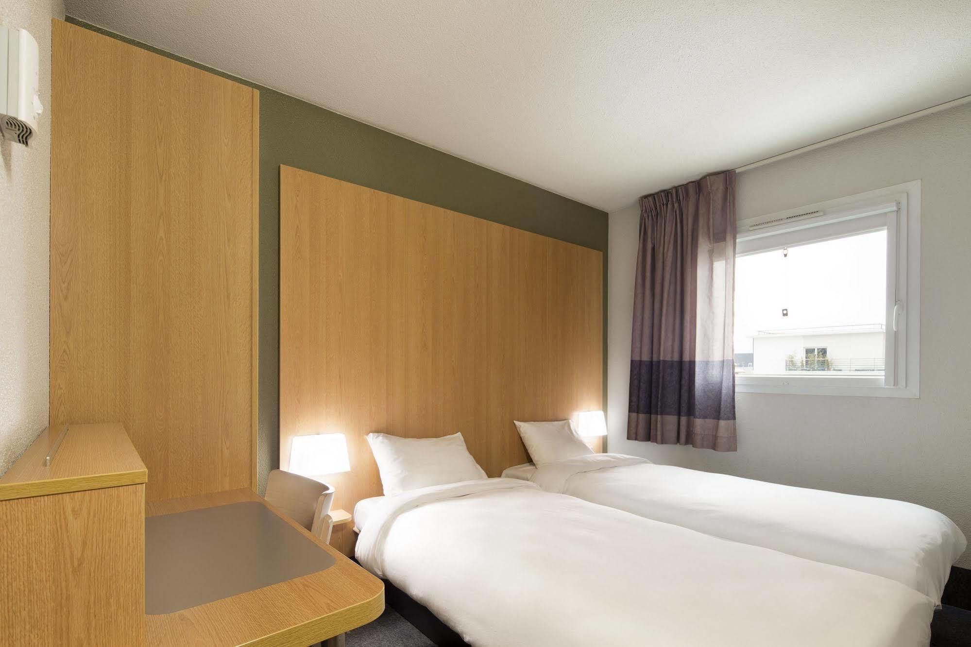 B&B Hotel Le Puy-En-Velay Vals-pres-le-Puy Εξωτερικό φωτογραφία